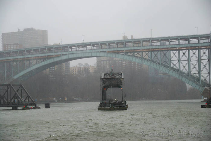 Henry Hudson and Spuyten Duyvil Bridges