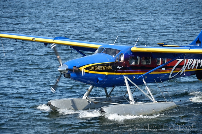 Float plane